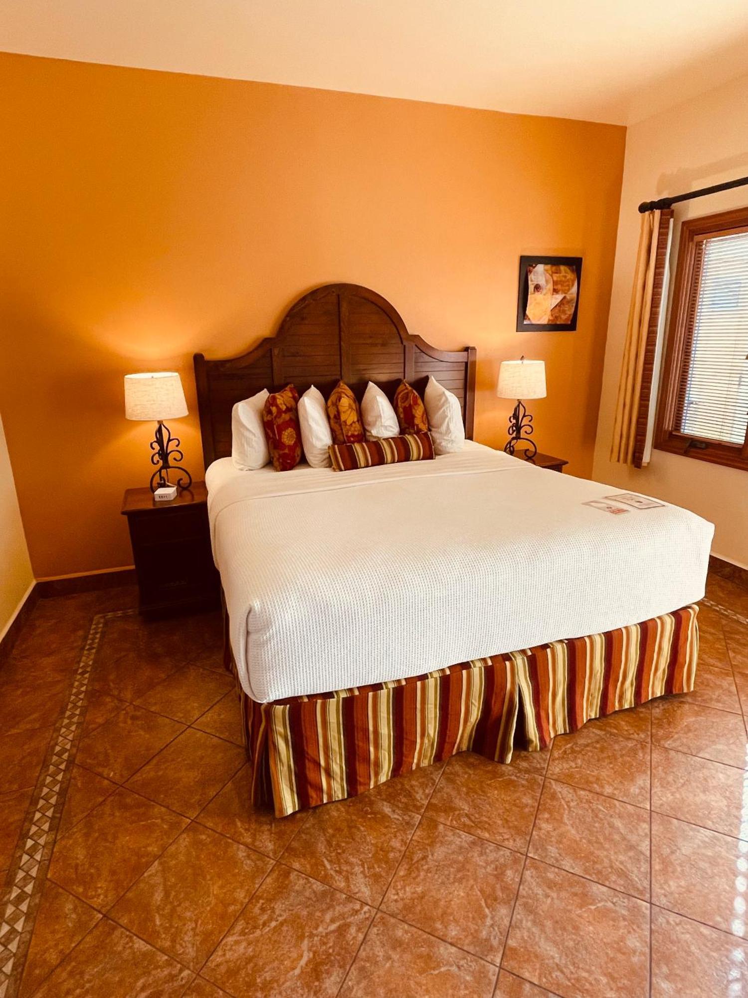 Arboles Hotel