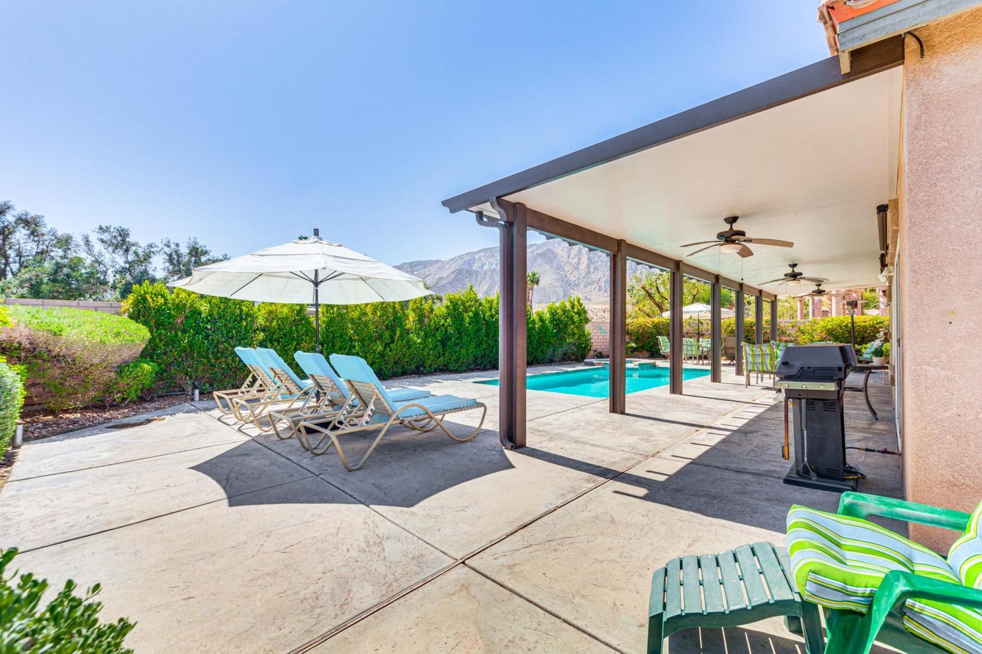 Holiday home Gateway Grand Oasis Gem With Pool! *