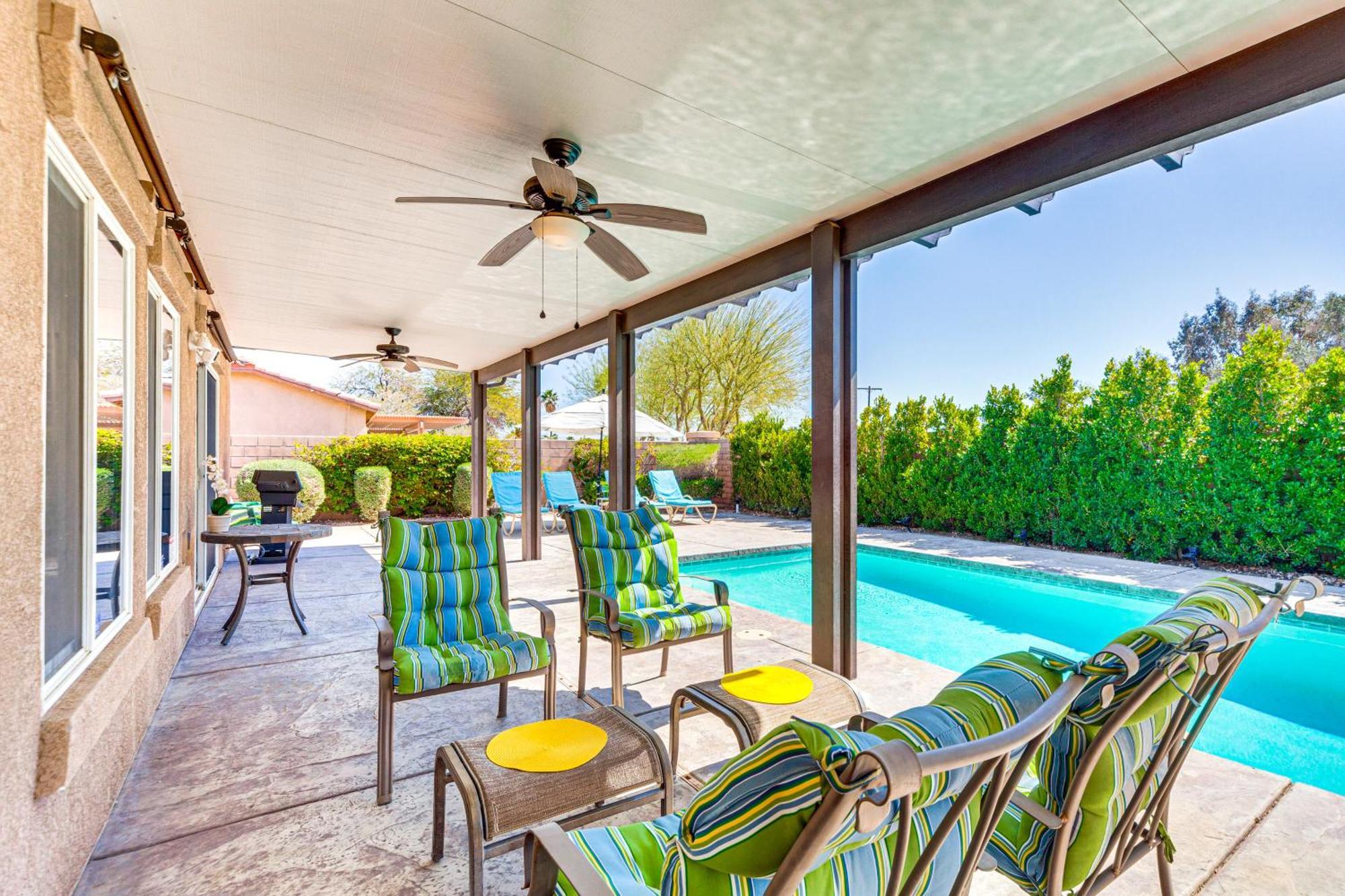 Gateway Grand Oasis Gem With Pool! Holiday home Palm Springs
