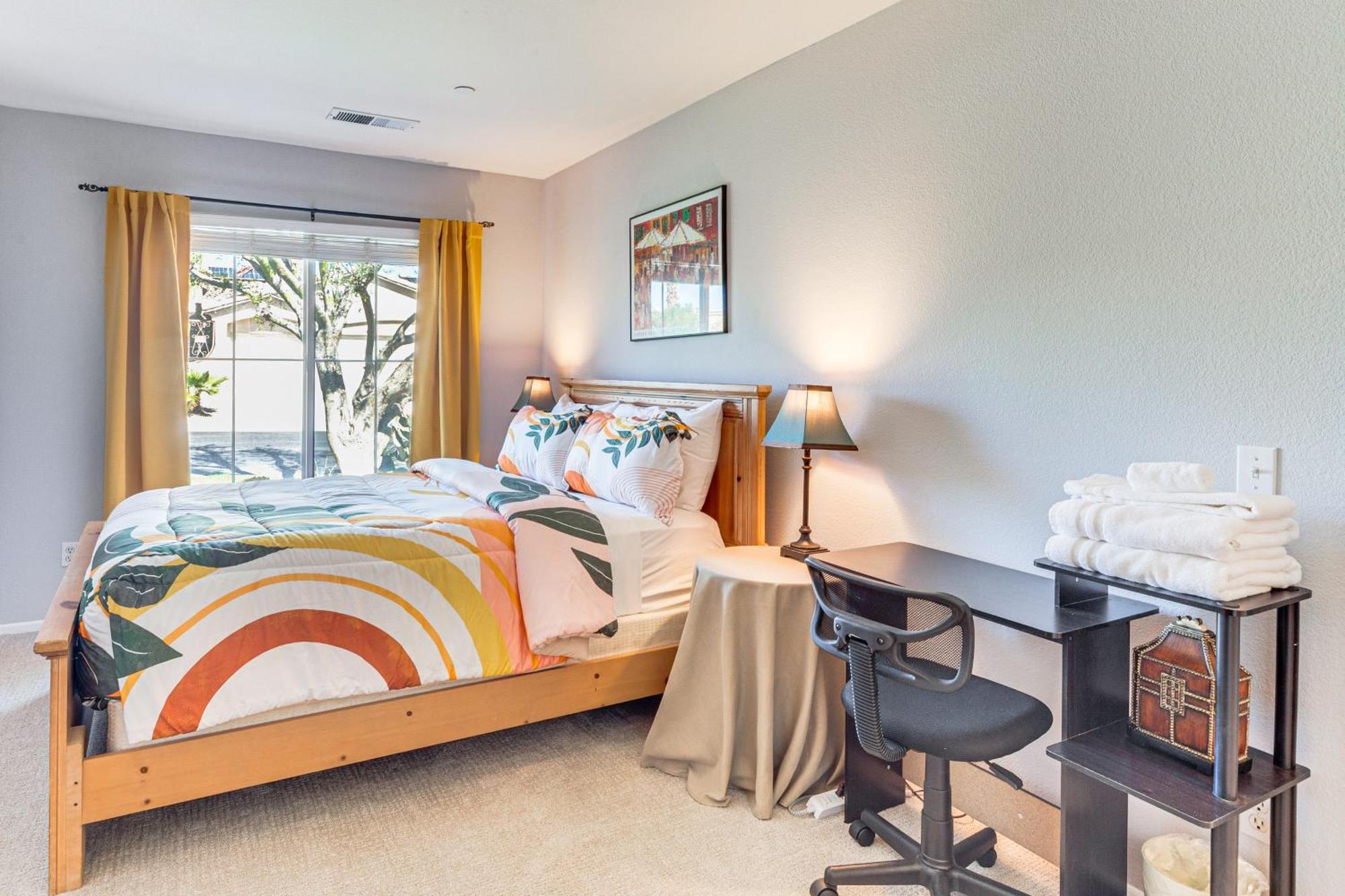 Gateway Grand Oasis Gem With Pool!