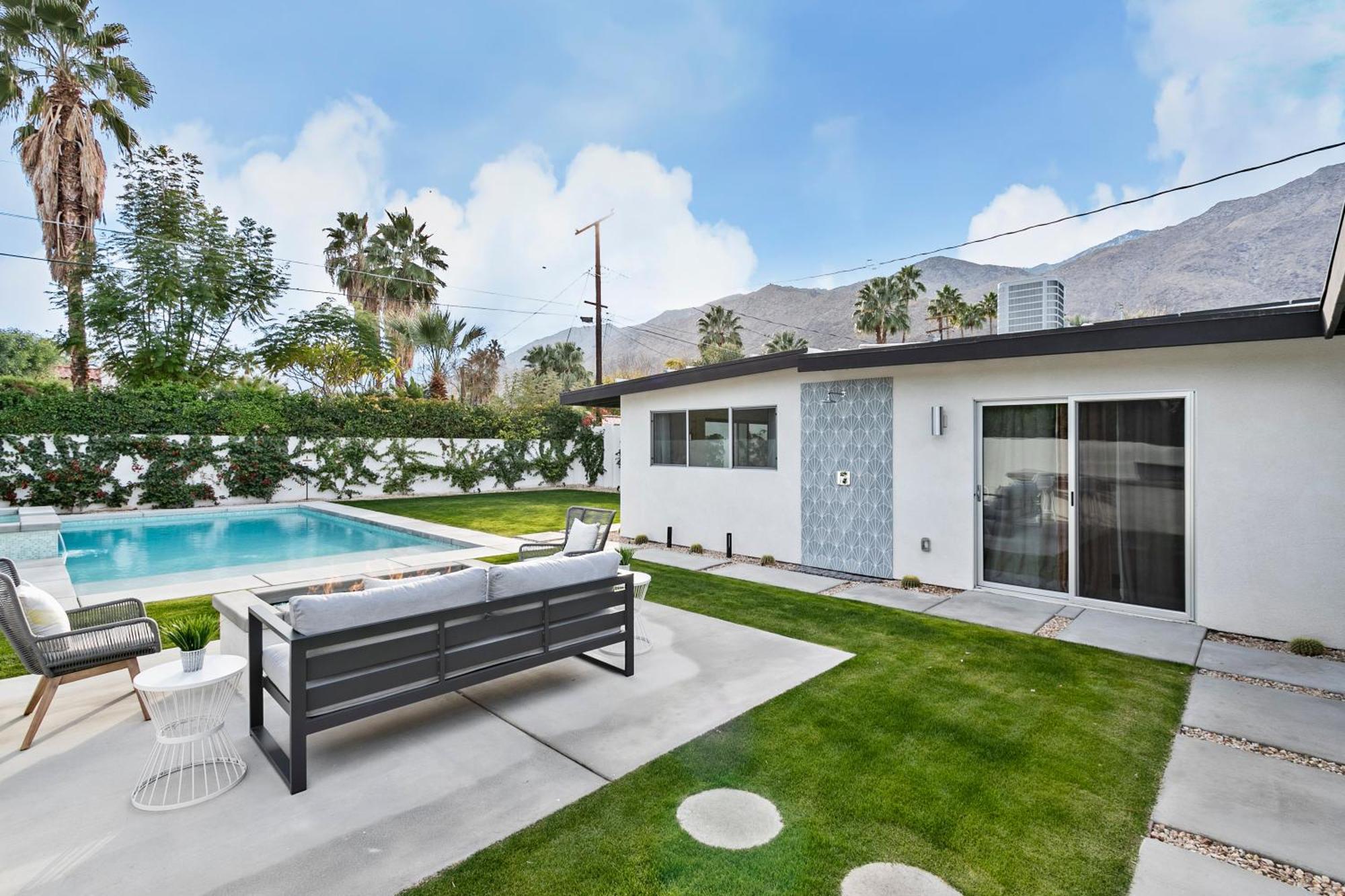 K0650 - The Retreat On Mesquite * Palm Springs
