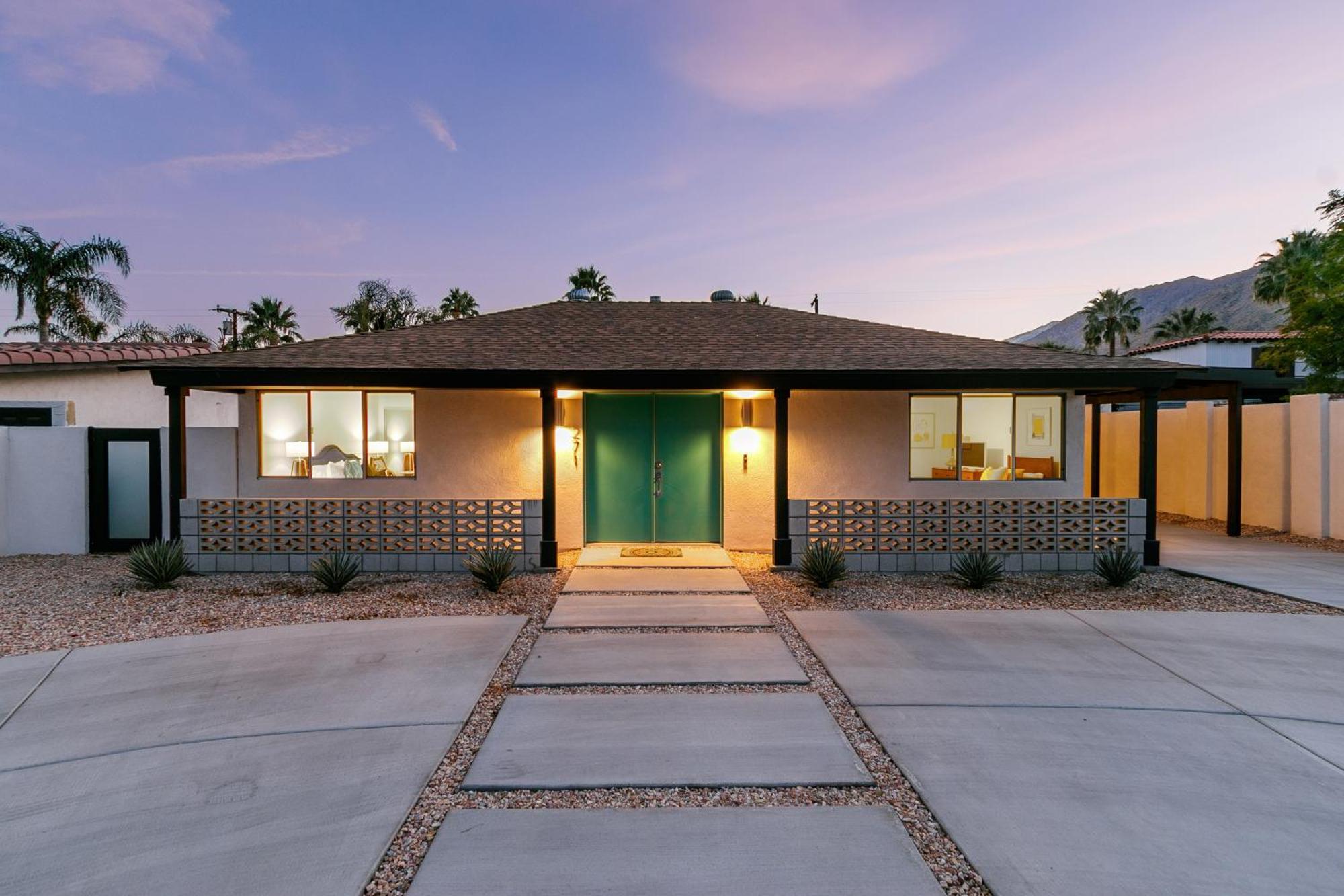 K0650 - The Retreat On Mesquite Palm Springs