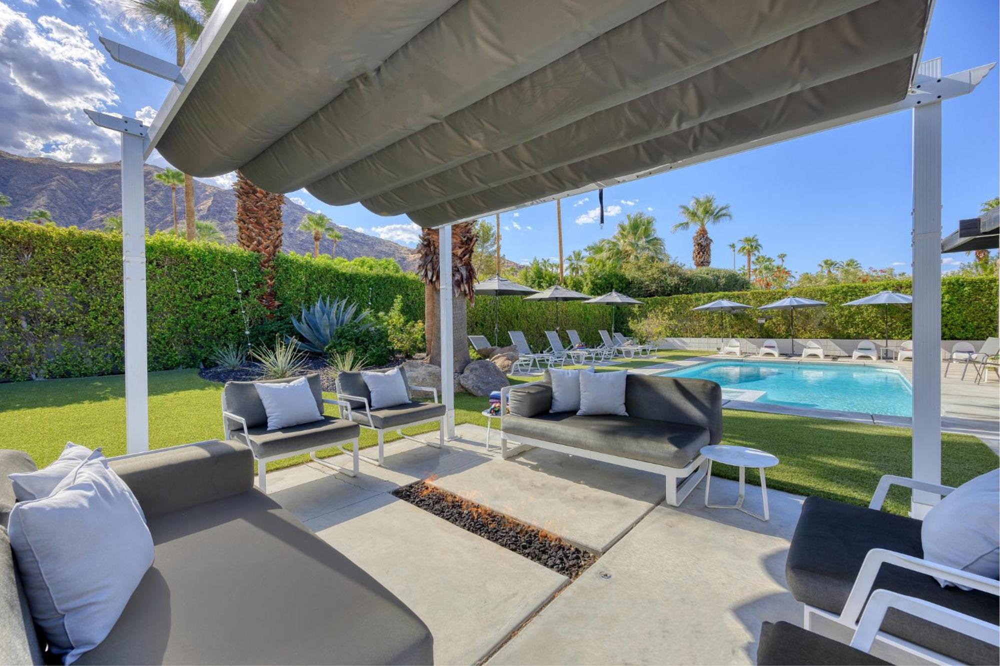 Holiday home 4br Midcentury Alexander In Vista Palmas *