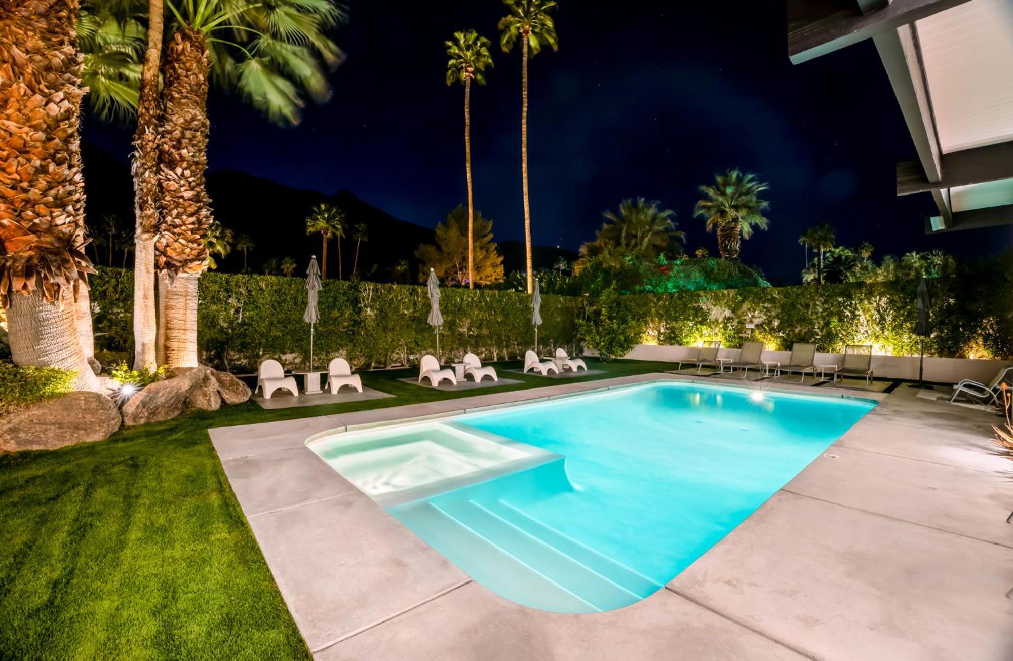 4br Midcentury Alexander In Vista Palmas