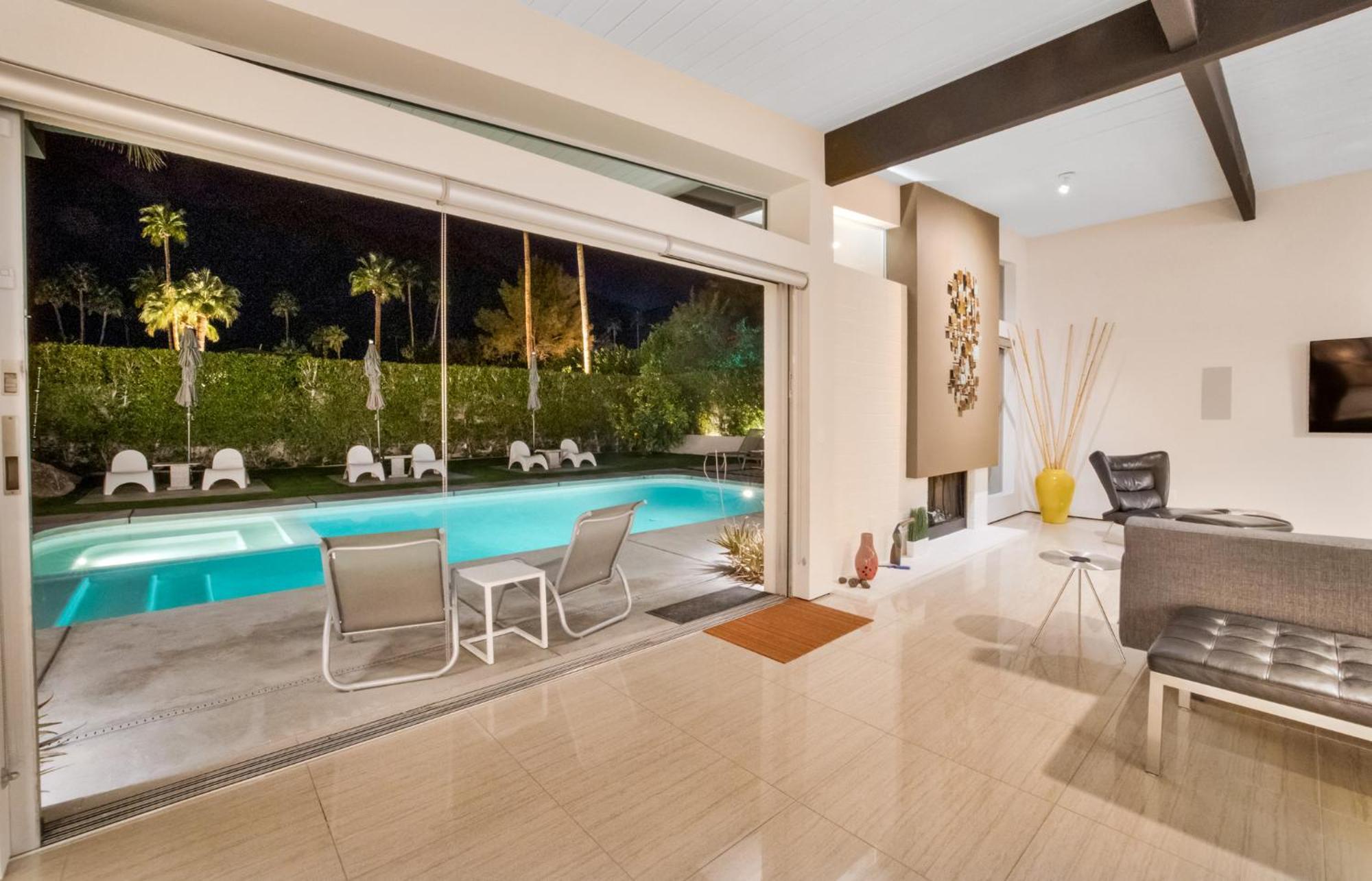 Holiday home 4br Midcentury Alexander In Vista Palmas *