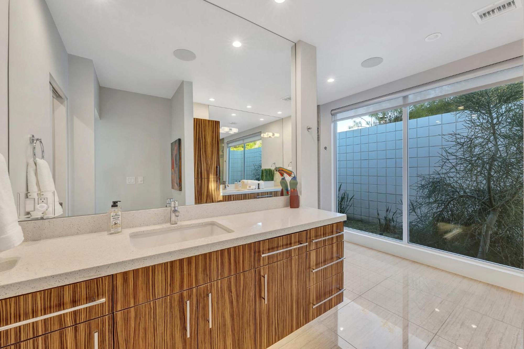 4br Midcentury Alexander In Vista Palmas *