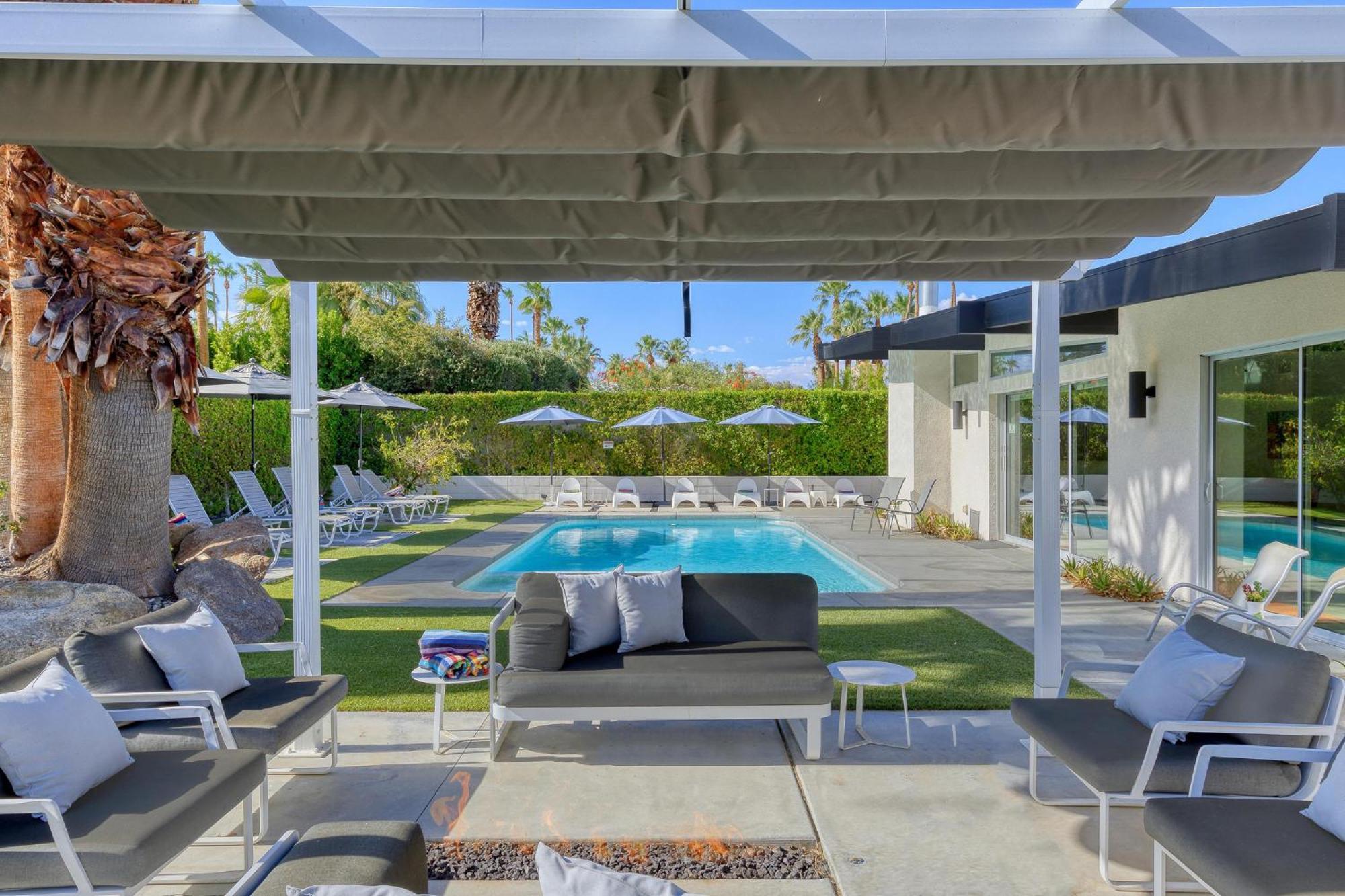 Holiday home 4br Midcentury Alexander In Vista Palmas *