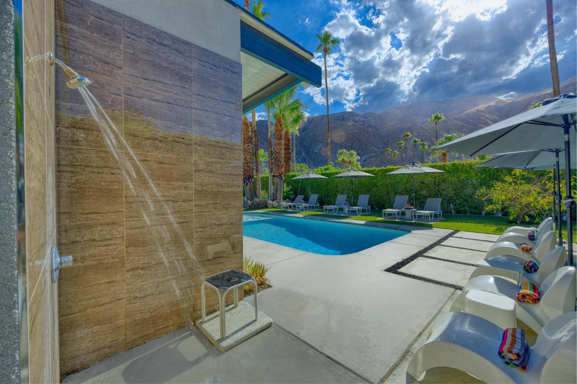 Holiday home 4br Midcentury Alexander In Vista Palmas *