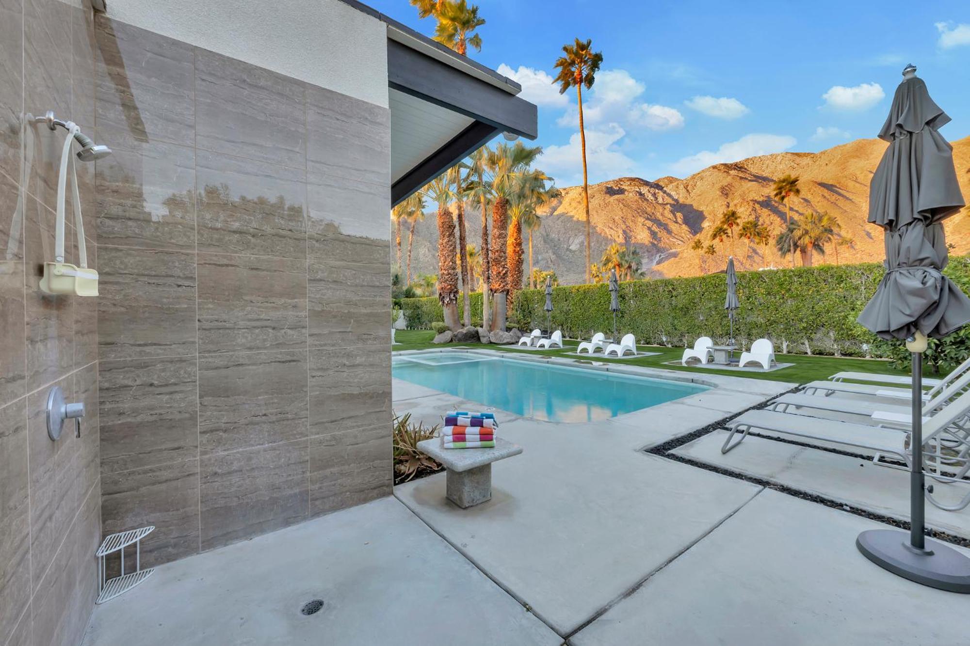 Holiday home 4br Midcentury Alexander In Vista Palmas