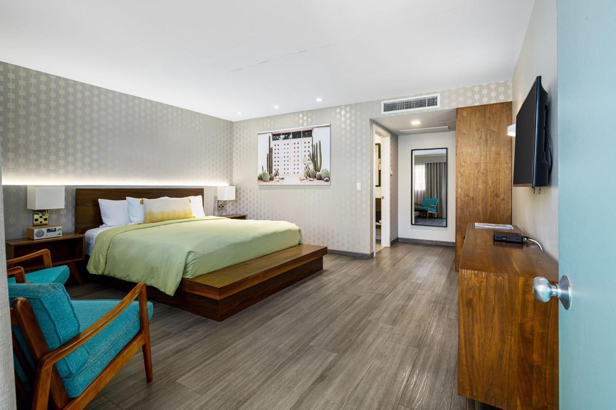 The Skylark, A Hotel 3*