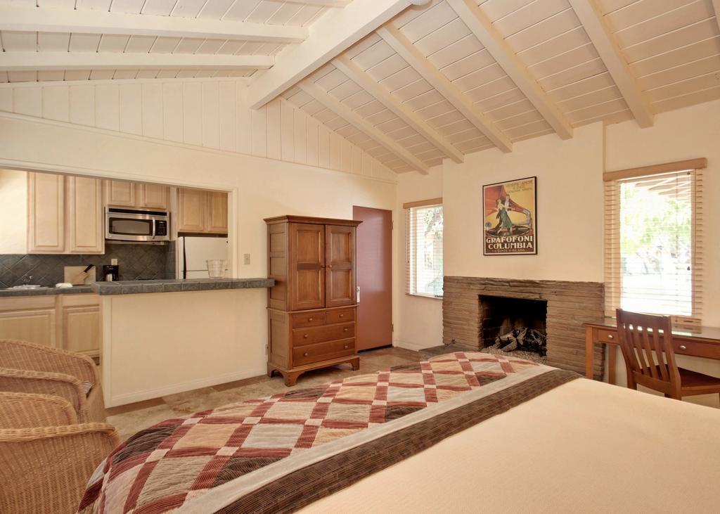 Warm Sands Villa- A Gay Men's Clothing Optional Palm Springs