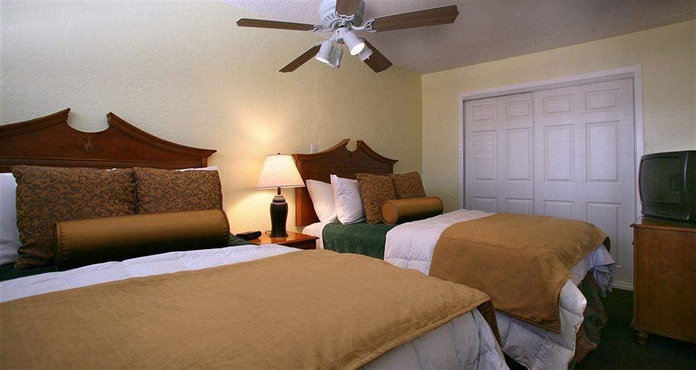 Tuscany Manor 3* Palm Springs