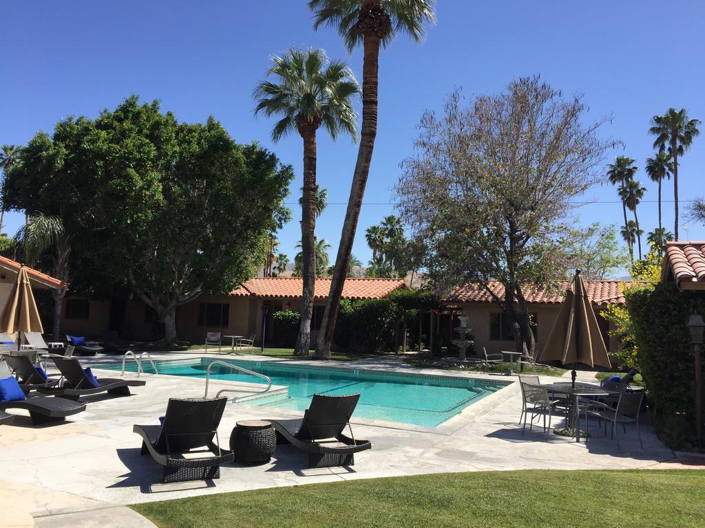 Warm Sands Villa- A Gay Men's Clothing Optional Resort Palm Springs