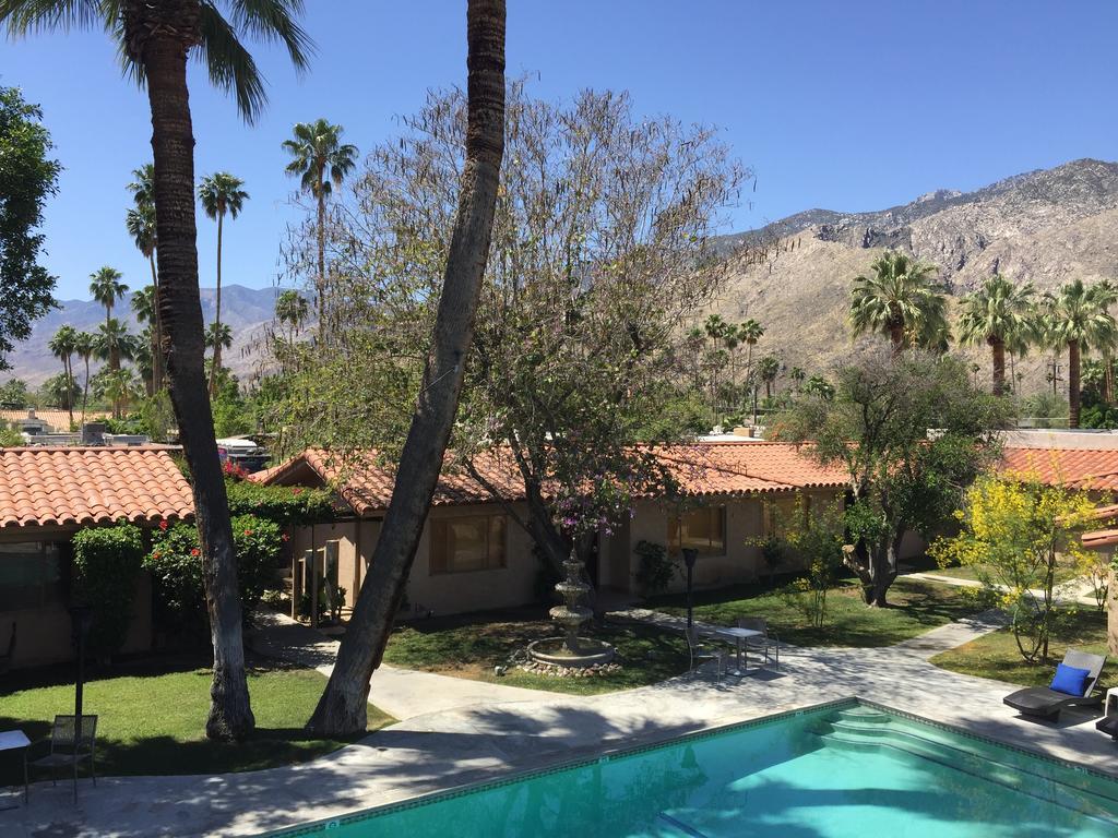 Warm Sands Villa- A Gay Men's Clothing Optional