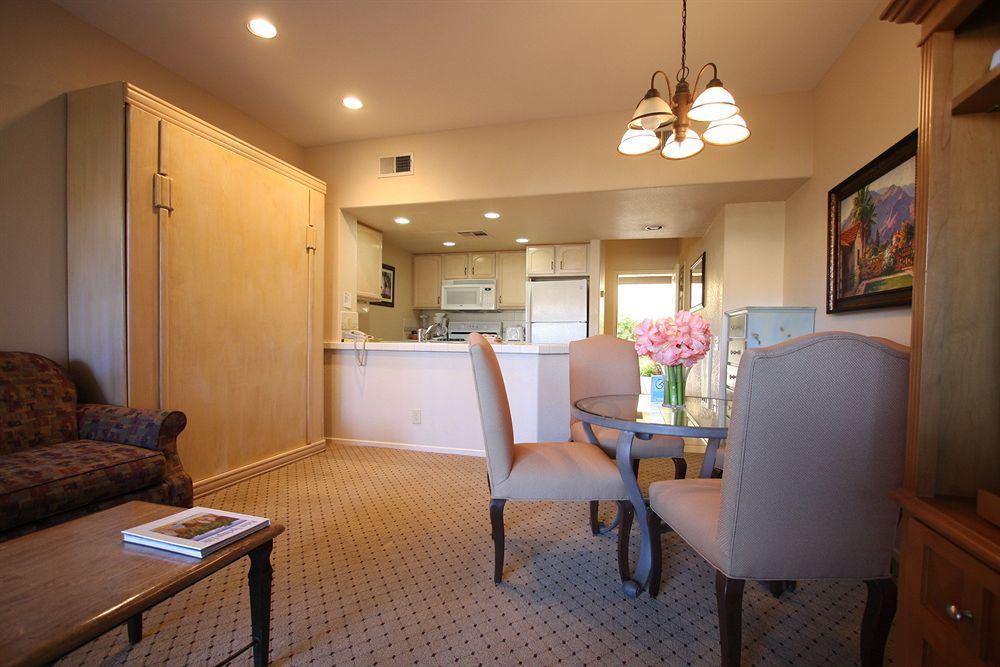 The Oasis 4*