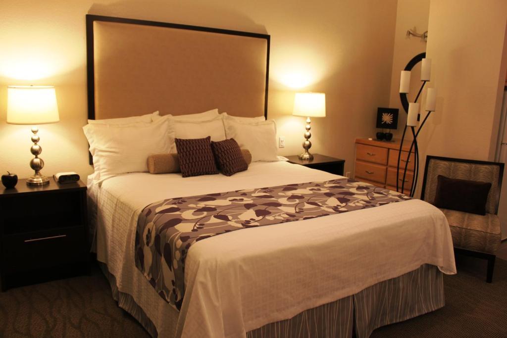 Hotel Getaways At Tennis Club
