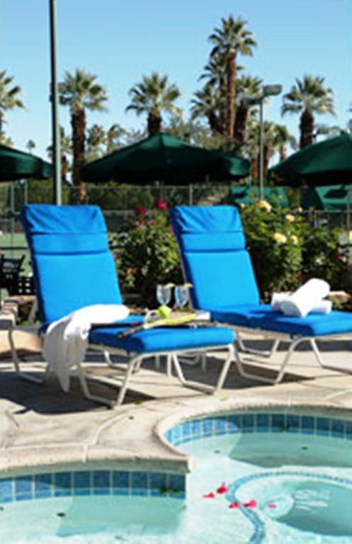 Getaways At Tennis Club Hotel Palm Springs