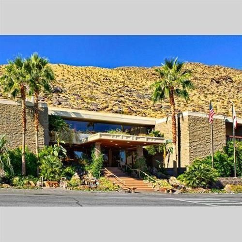 Getaways At Tennis Club Hotel Palm Springs