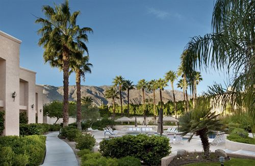 Desert Sun Hotel 3*
