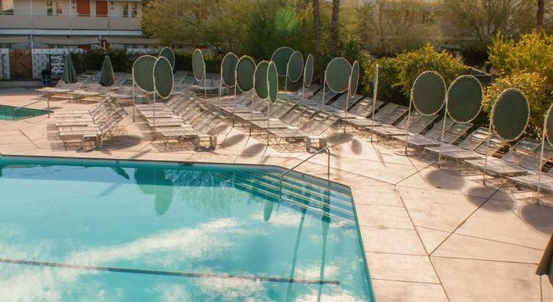 Ace And Swim Club Hotel