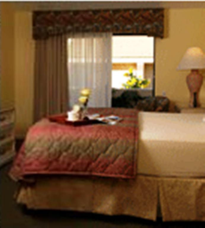 Getaways At Tennis Club Palm Springs