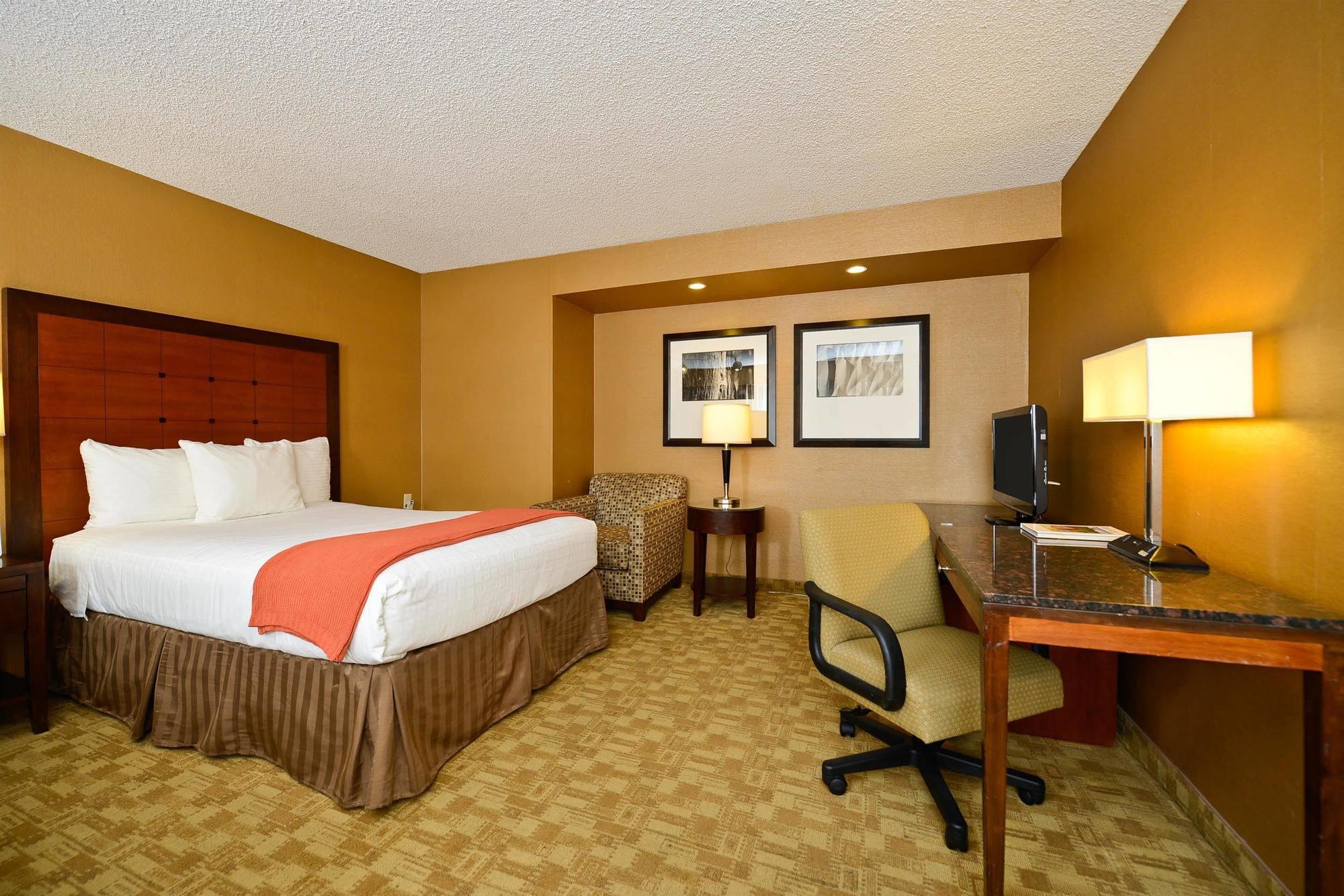 Travelodge By Wyndham Palm Springs