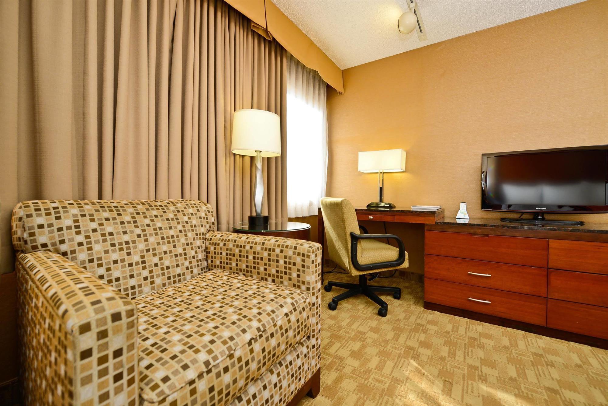 Travelodge By Wyndham Hotel 3*