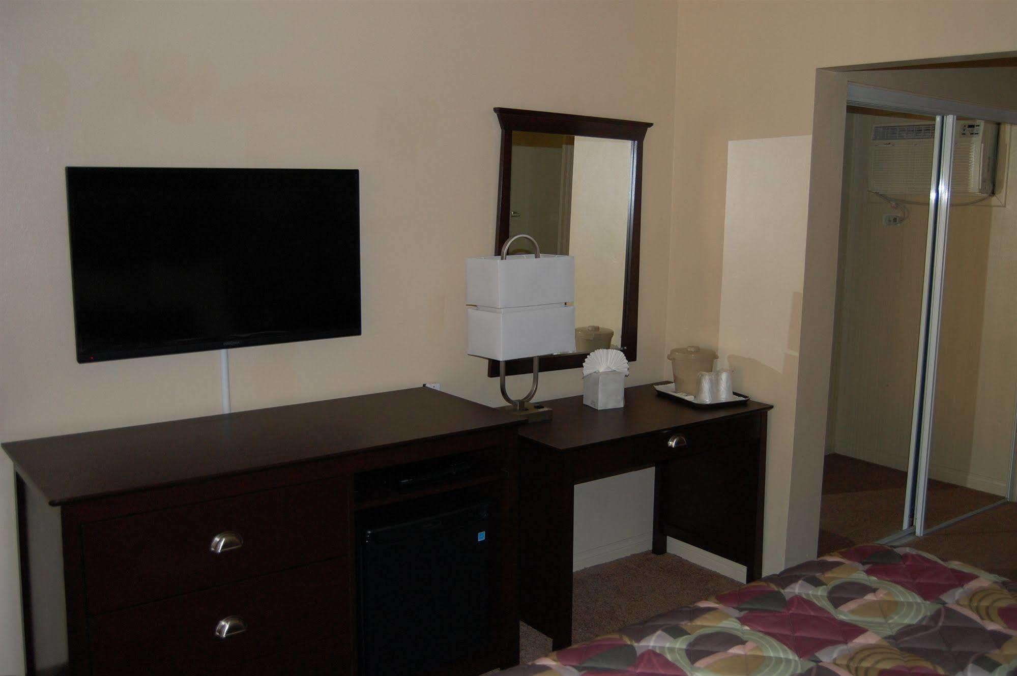 Desert Sun Hotel