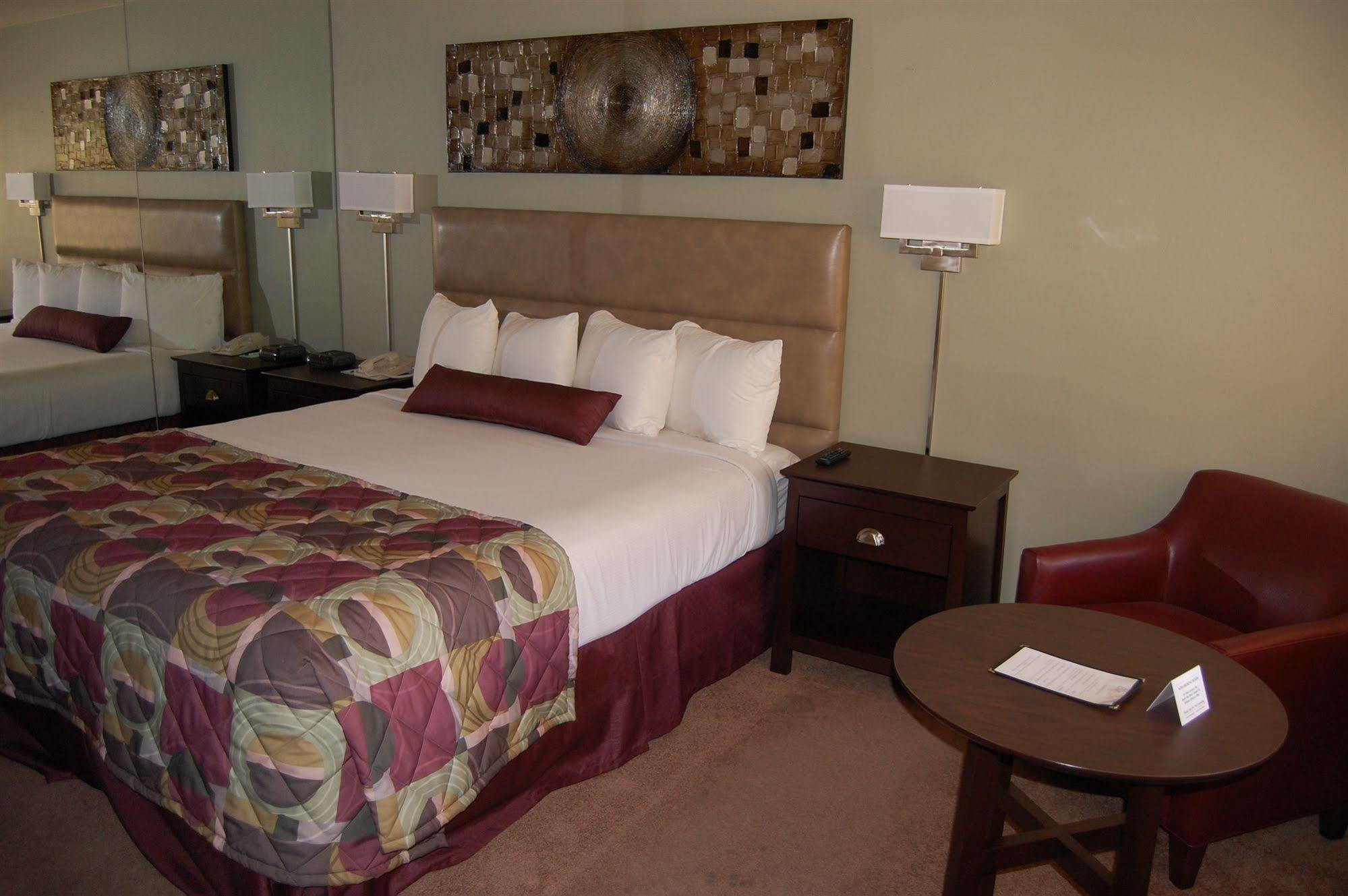 Desert Sun 3*