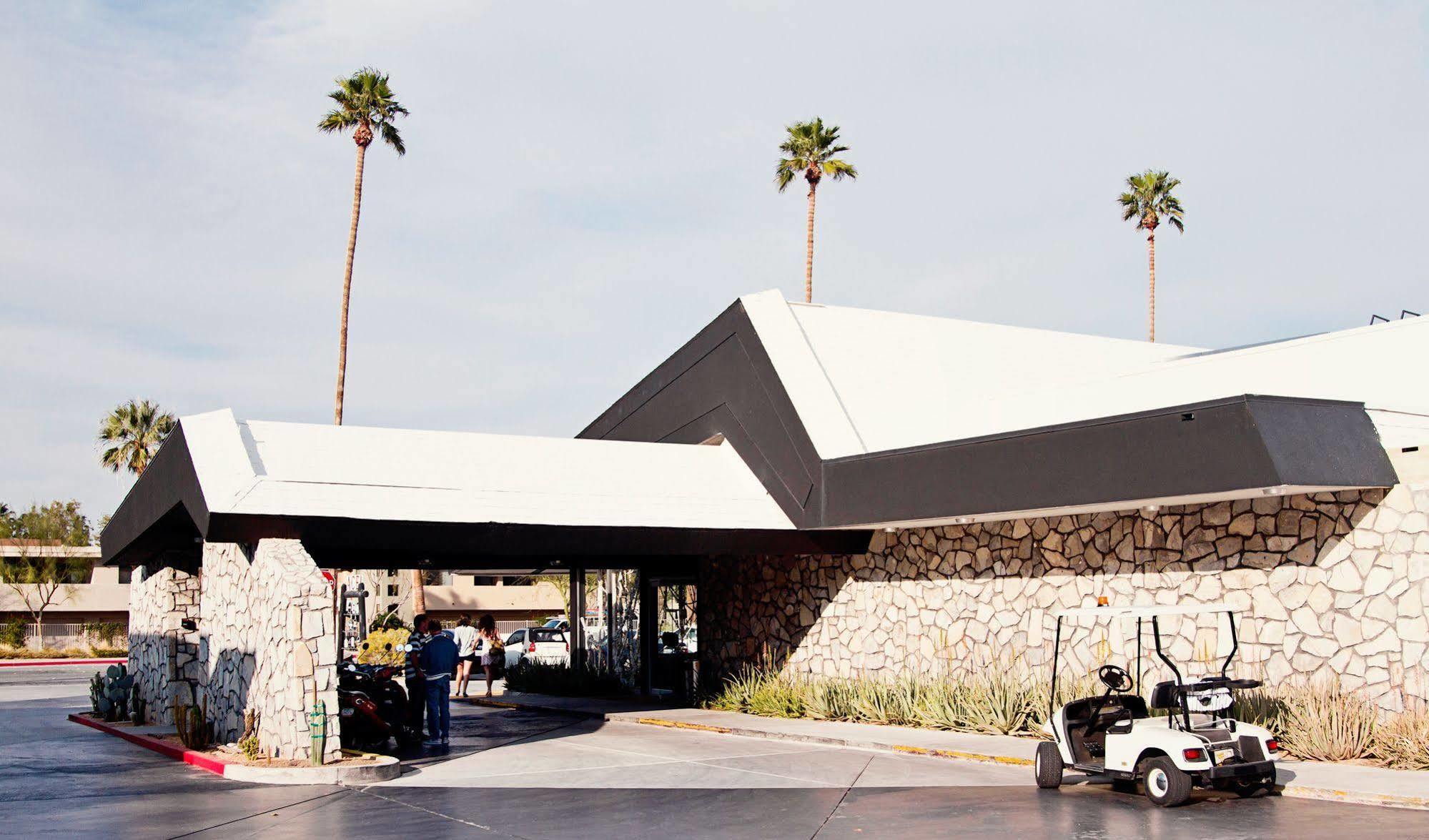 Ace And Swim Club Palm Springs