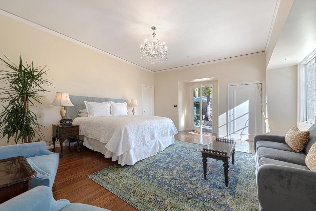Hotel The Willows 4*