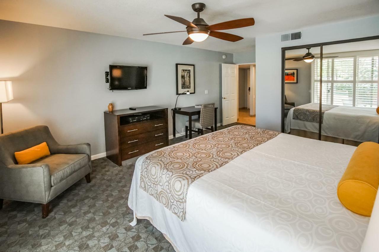 Tennis Club Hotel Palm Springs