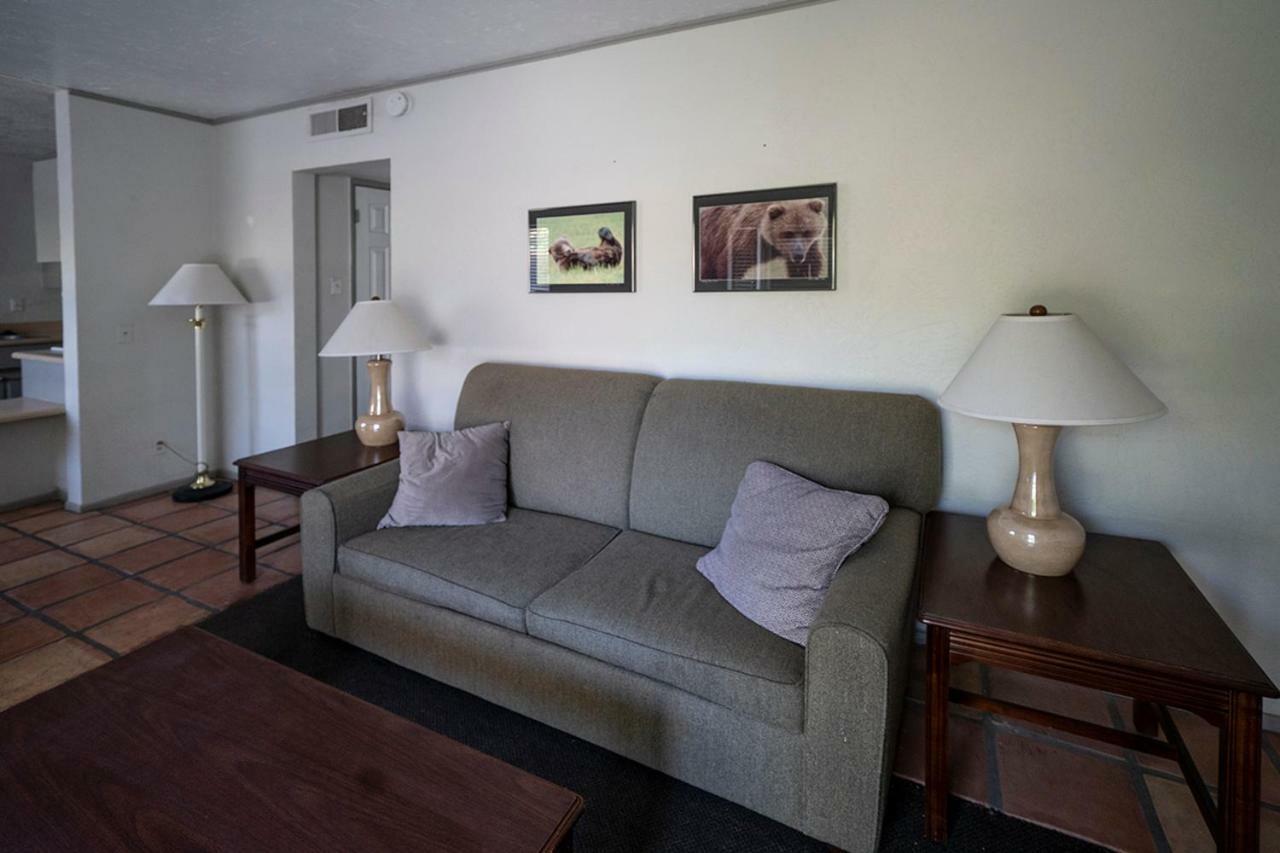 Tuscany Manor 3* Palm Springs