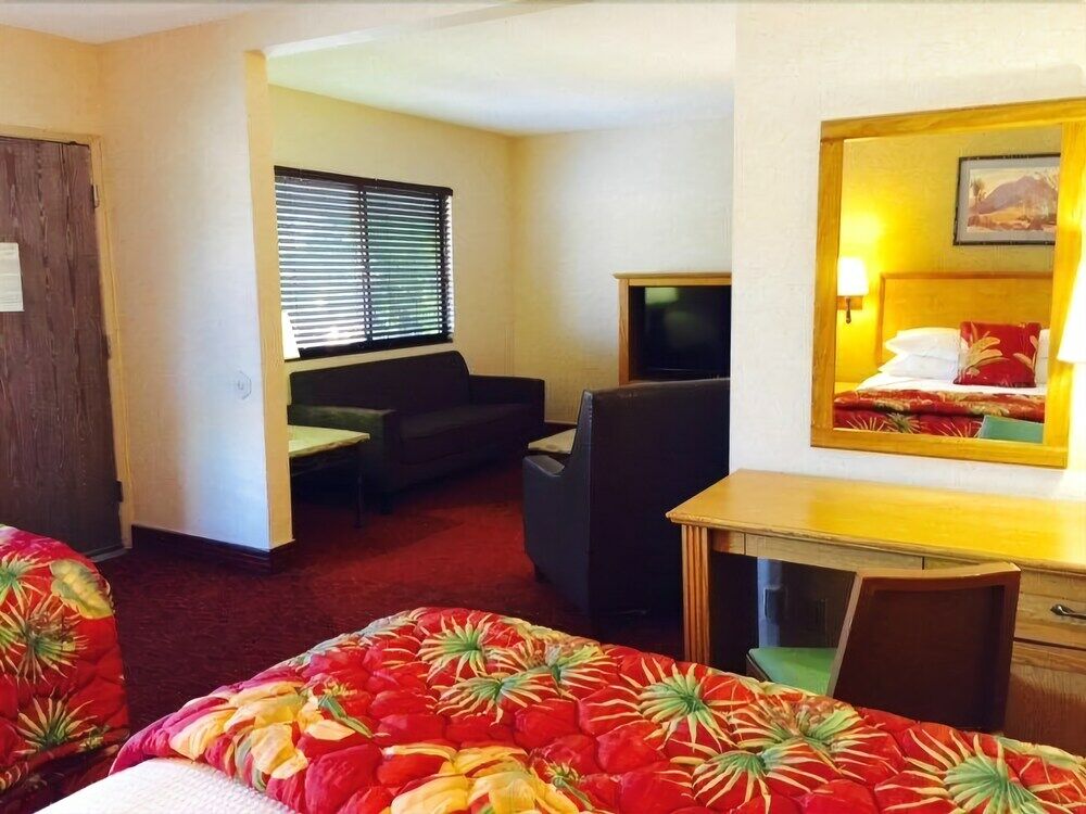 Hotel Caliente Tropics Palm Springs