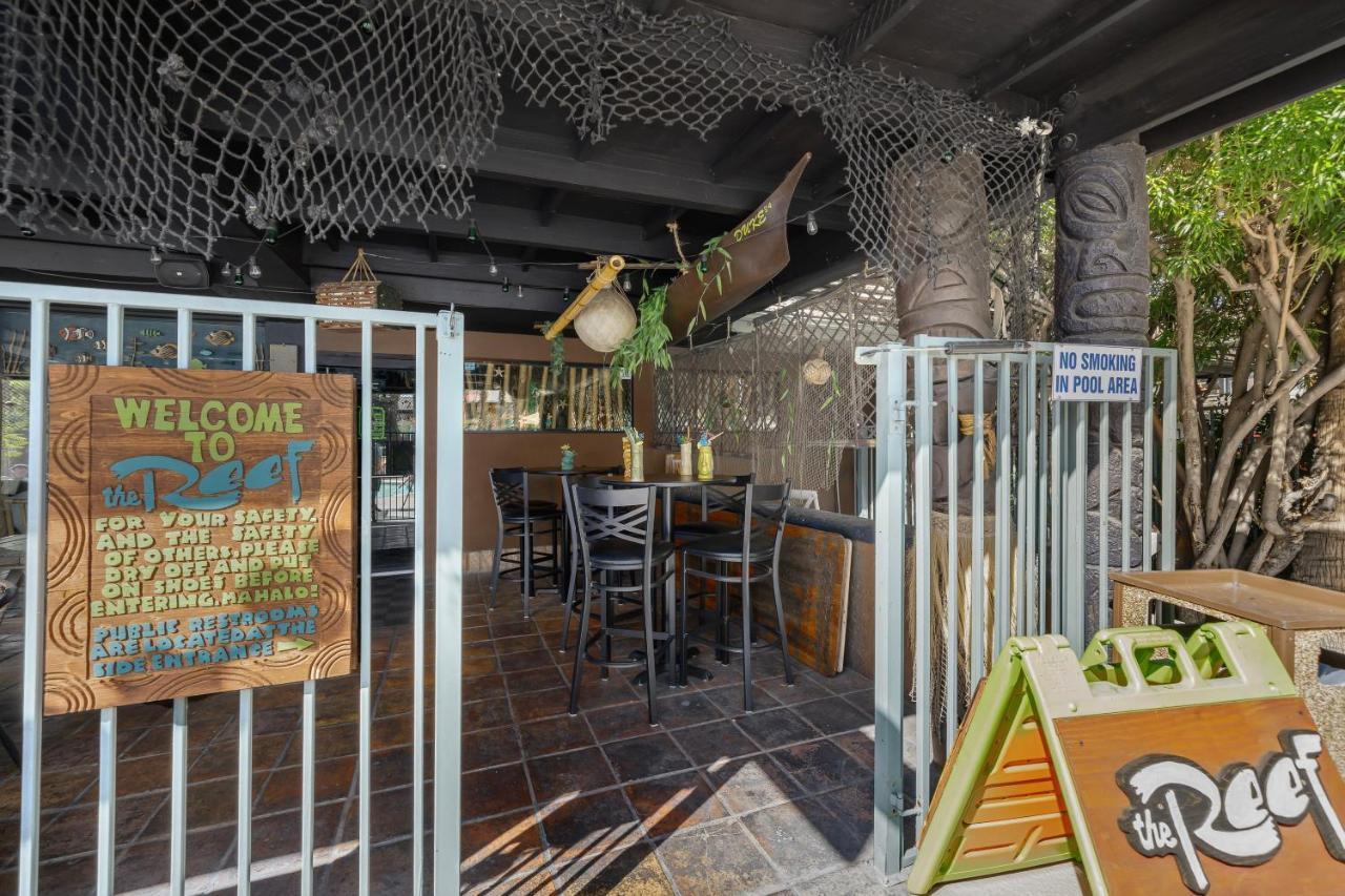 Hotel Caliente Tropics