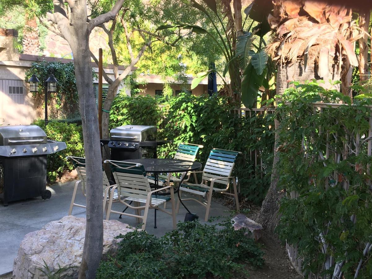 Getaways At Tennis Club 3* Palm Springs