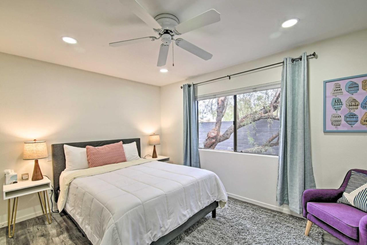 Covered Patio, Pool And Games! Holiday home Palm Springs